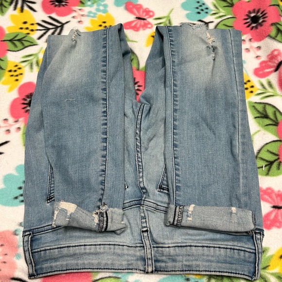 Universal Thread Ripped Cuff Jeans - Picture 3 of 4